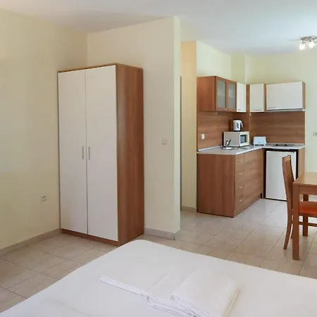 アパートホテル ポッロ