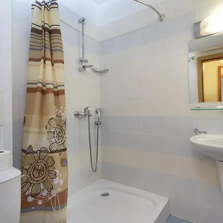 ポッロ アパートホテル サニービーチ