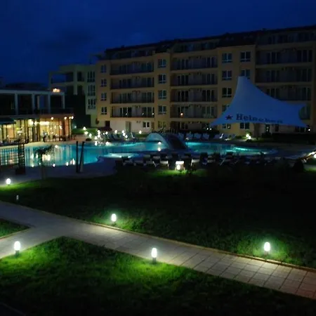 ポッロ アパートホテル 3*