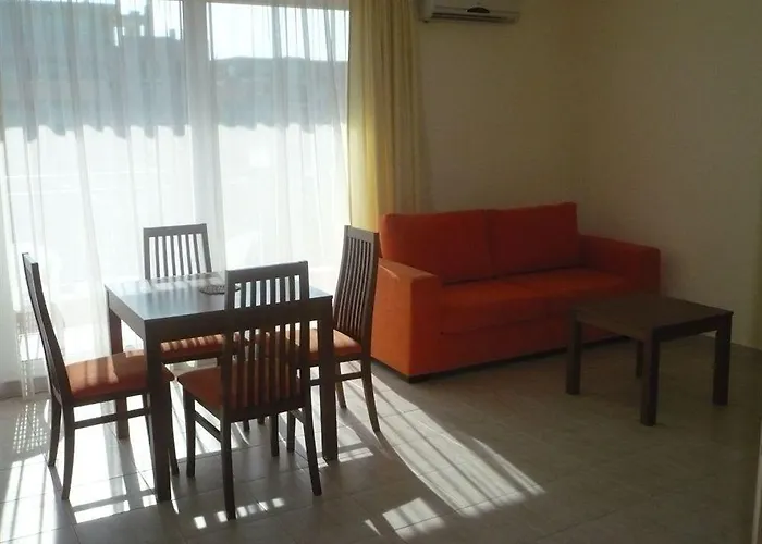 波罗度假酒店 3*