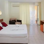 Pollo 3* Σάνι Μπιτς