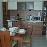 Pollo Σάνι Μπιτς