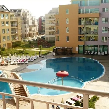 Pollo Apartahotel Sunny Beach